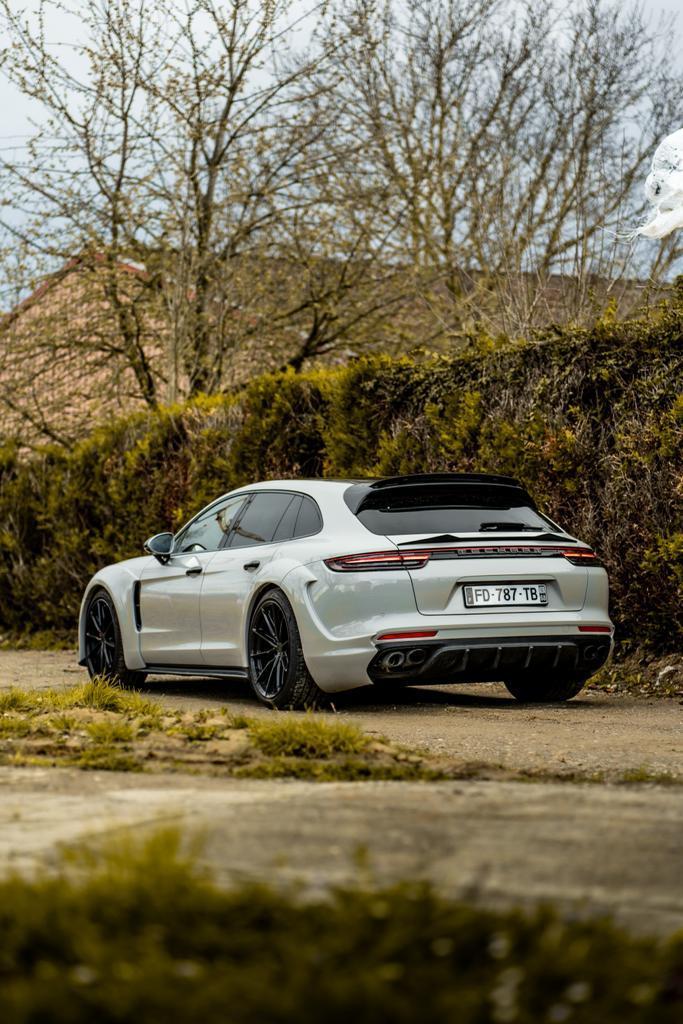 Porsche Panamera GTS  (Panamera)