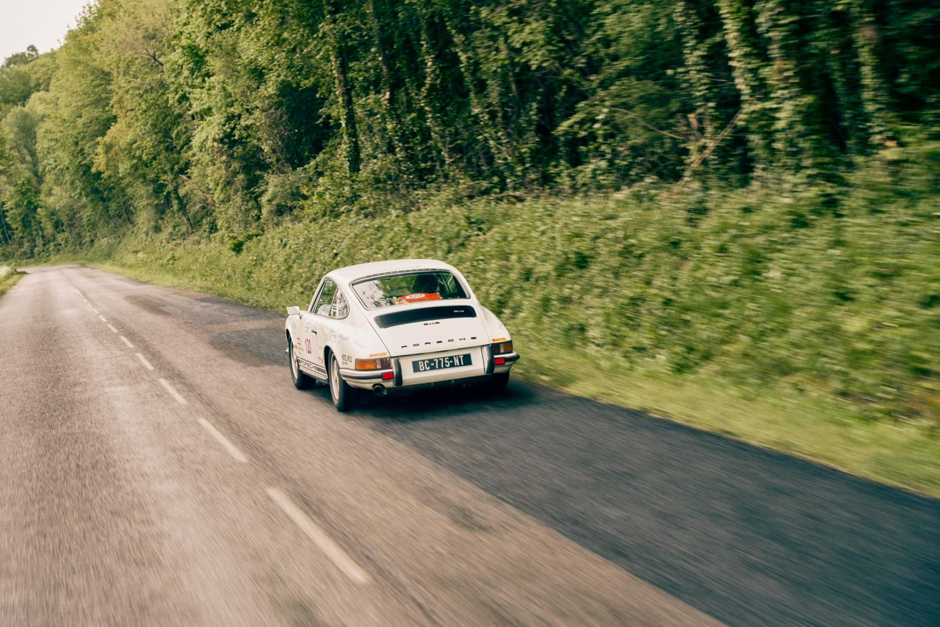 Porsche 911 2 4 s paris