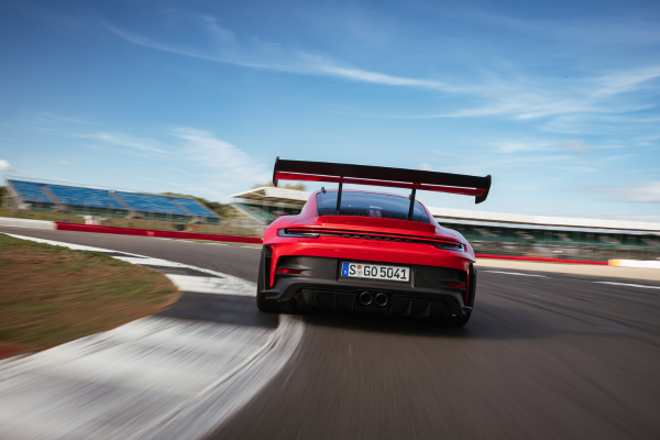 Porsche 911 GT3 RS: La plus radicale des 911