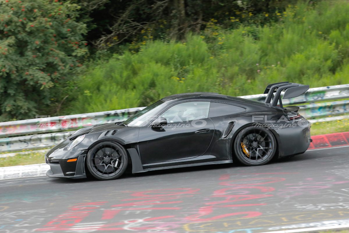 Porsche 992 2 gt3 rs spyshot