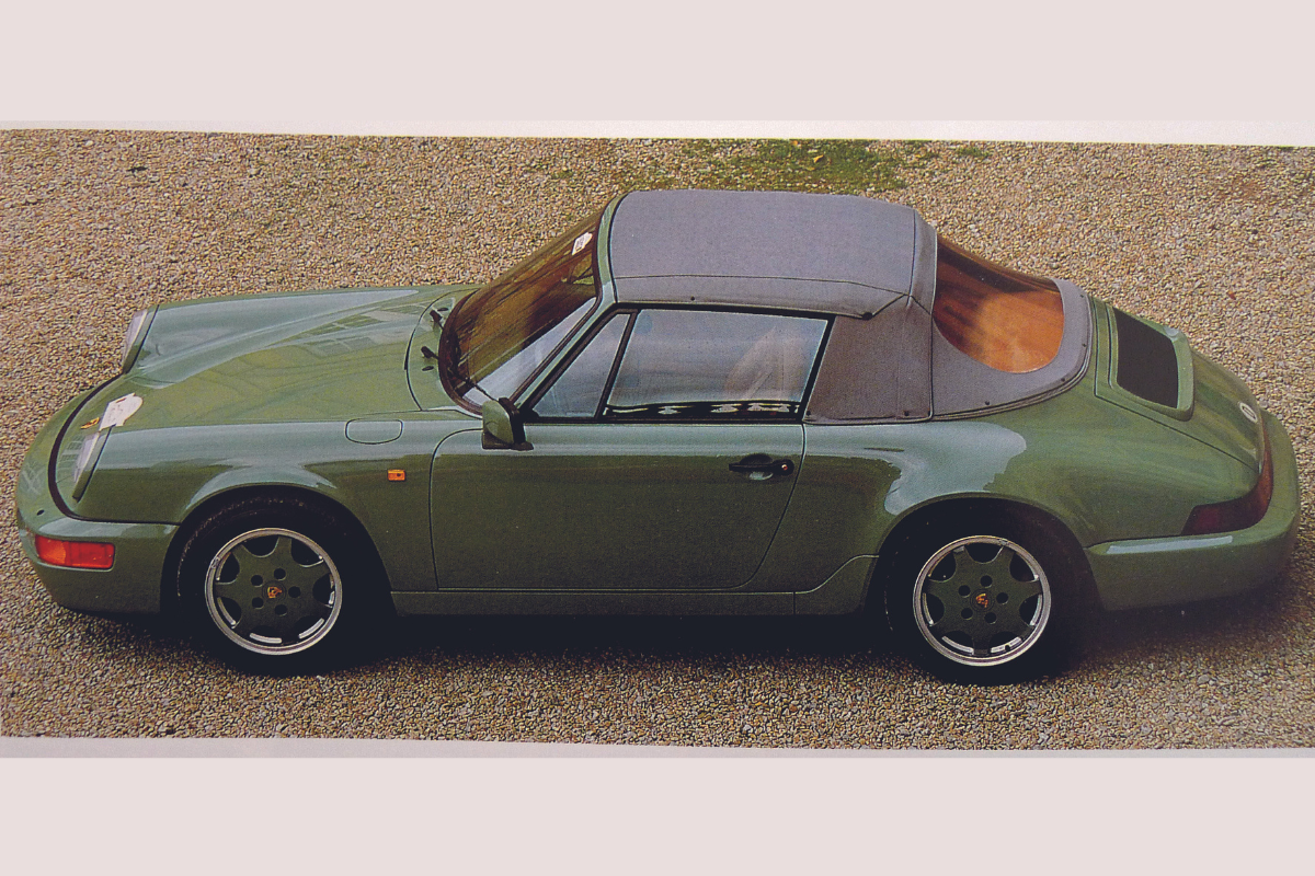 Porsche cabriolet 964 vert olive