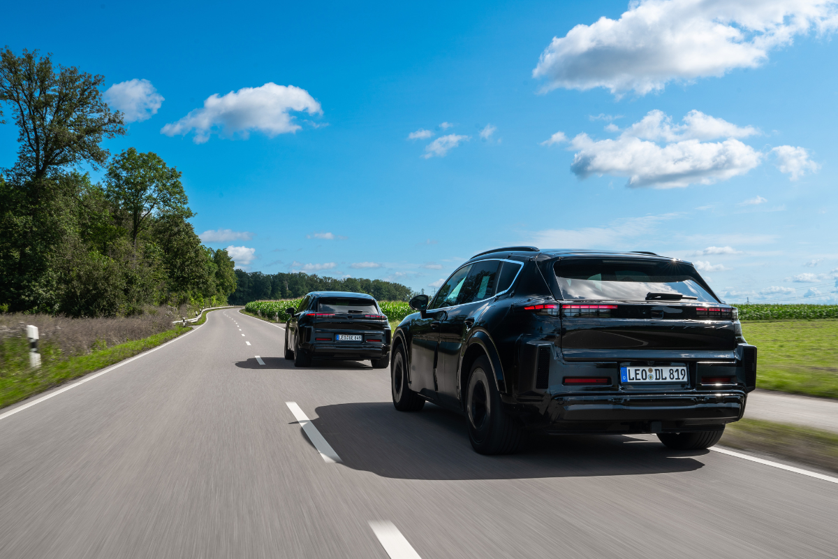 Porsche cayenne electrique 2