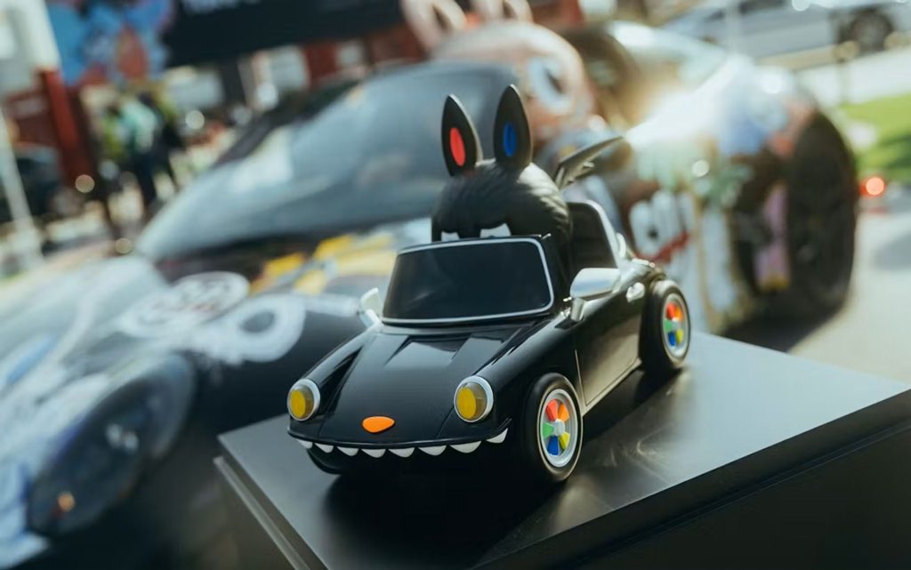 Porsche Targa miniature labubu.